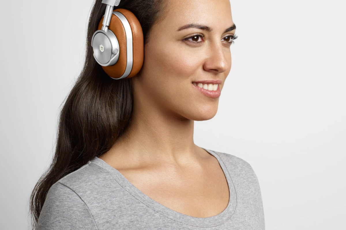 Master & Dynamic's MW60 headphones offer four times greater